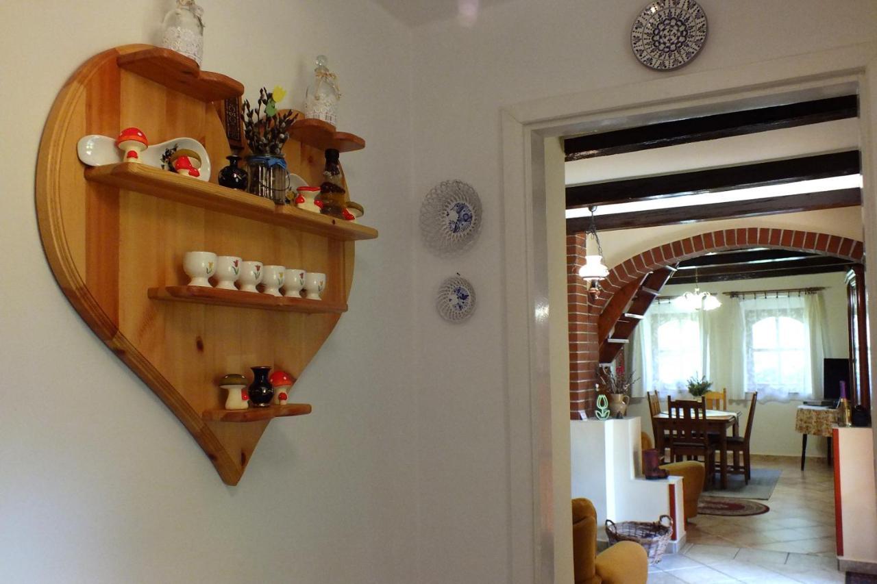 Appartamento Tulipán Ház Bodony Esterno foto