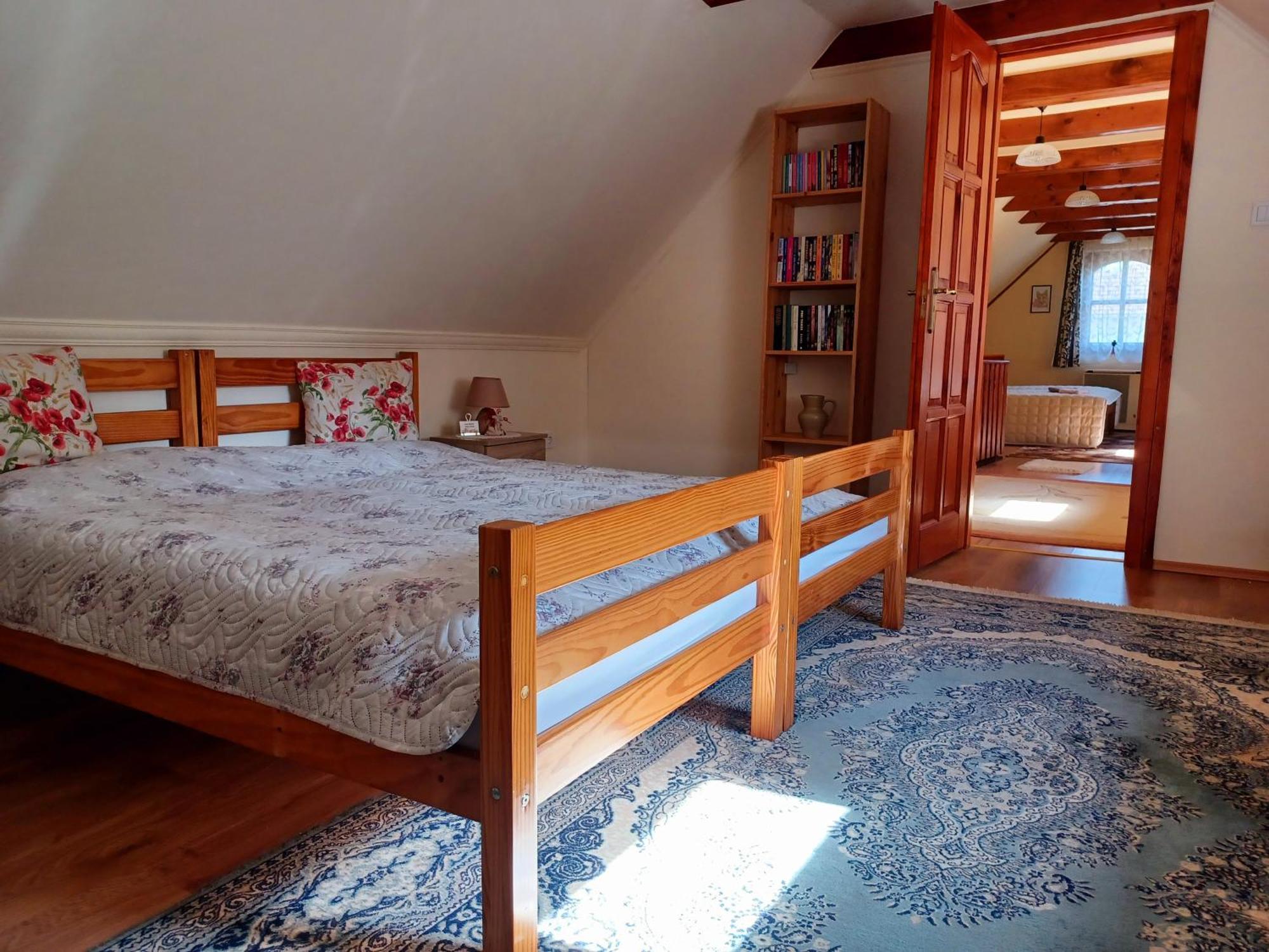 Appartamento Tulipán Ház Bodony Esterno foto